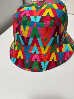 Valentino Kids Chevron-Print Bucket Hat in Multicolor